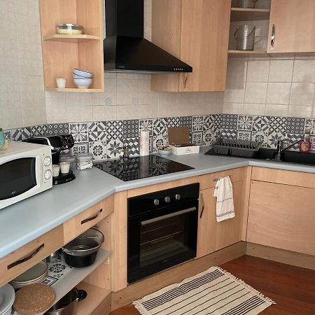Appartement 2 Chambres Avec Parking Prive Gratuit Дижон Экстерьер фото